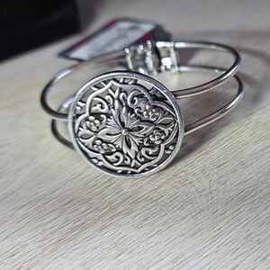 🌹#78 Paparazzi Silver Intricate Bracelet